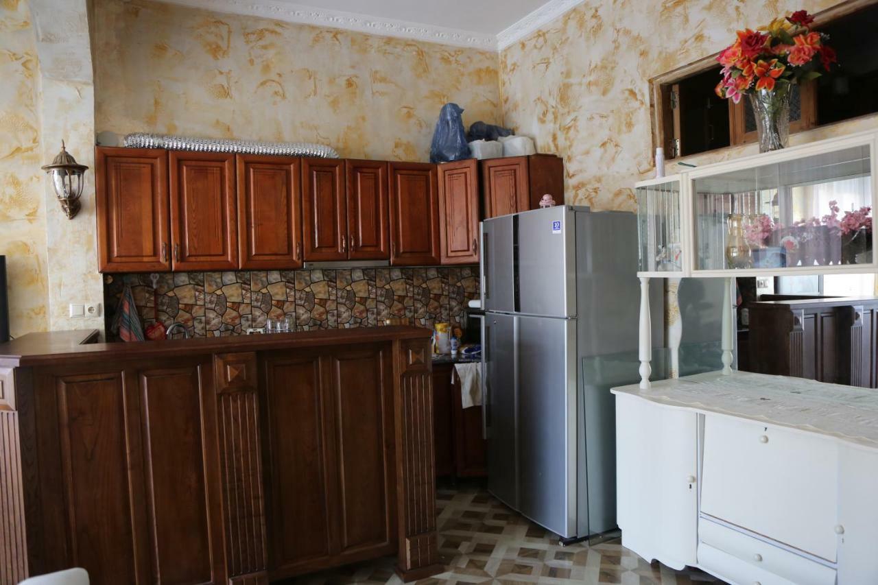 באטומי Duru'S Apartment With 3 Bedrooms מראה חיצוני תמונה